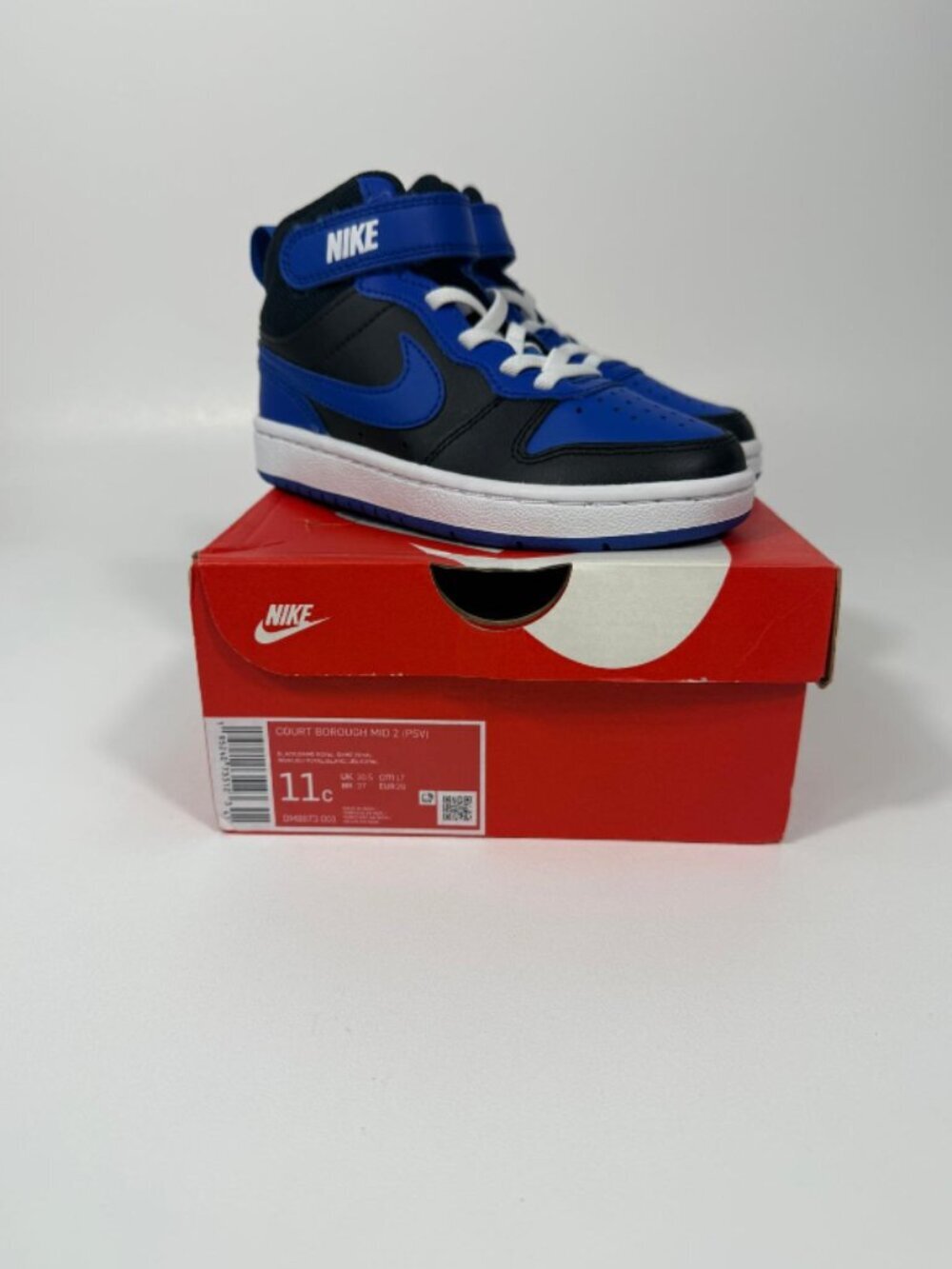 Nike Youth Boy's' Court Borough Mid 2 Size 11C